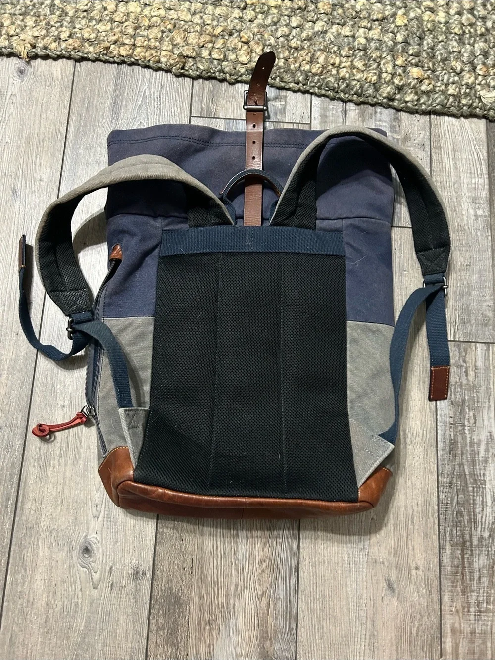Fossil Relic Men's Defender Rolltop Backpack, Navy/Grey Canvas and Leather